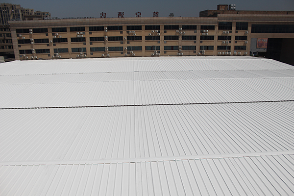 廠房彩鋼瓦屋面噴涂除銹翻新效果圖 廠房彩鋼瓦屋面噴涂除銹翻新效果圖